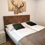 Modern Mountain - Free Parking & Sauna Обертауэрн