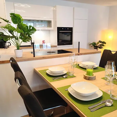 Apartament Modern Mountain - Free Parking & Sauna *